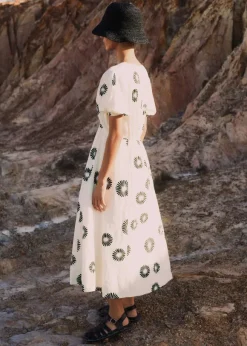 Cheesecloth Modern Daisy Print Midi Dress