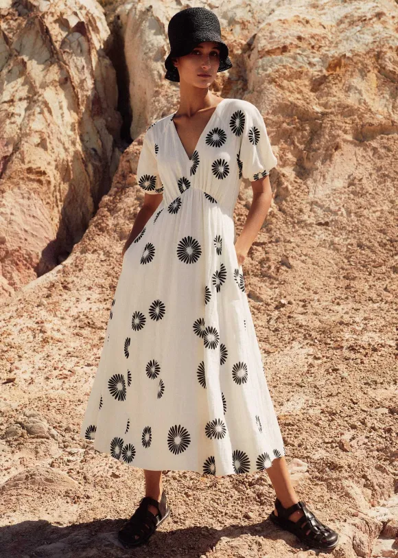 Cheesecloth Modern Daisy Print Midi Dress