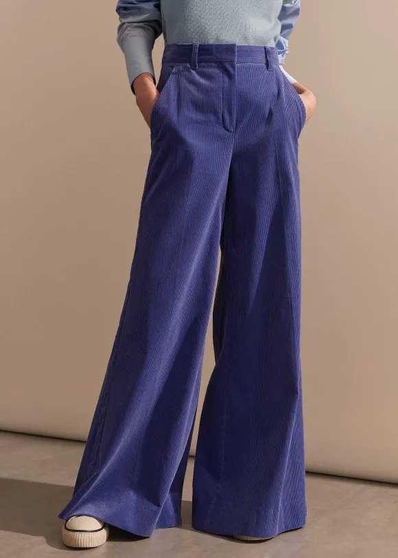 Corduroy Flared Man Pant