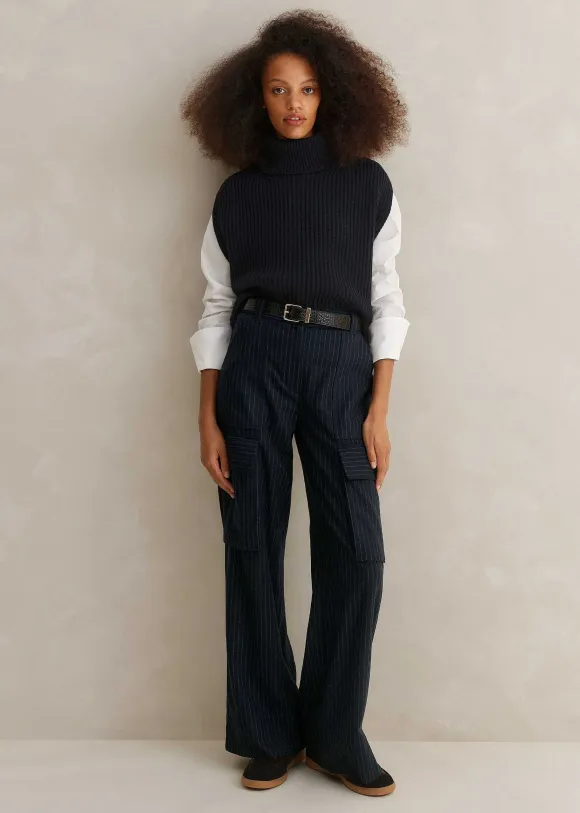 Feature Button Crew Neck Layering Shirt