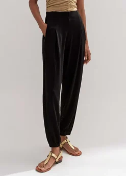 Interlock Pleated Jogger