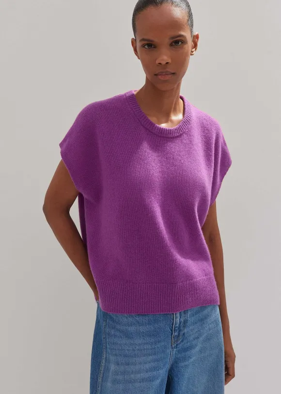 Lofty Cashmere Relaxed Curved Hem Vest