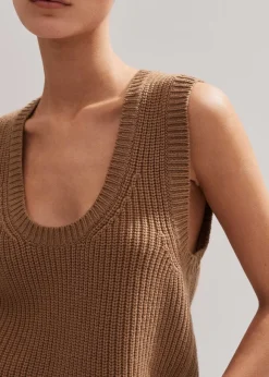 Merino Cashmere Ribbed Scoop Neck Vest