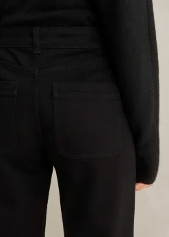 Patch Pocket Subtle Flare Jean