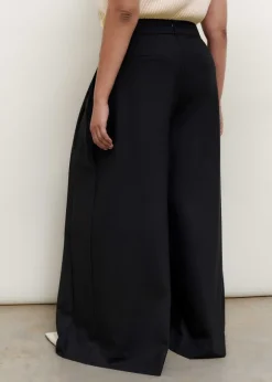 Pleated Ultra Wide-Leg Trouser