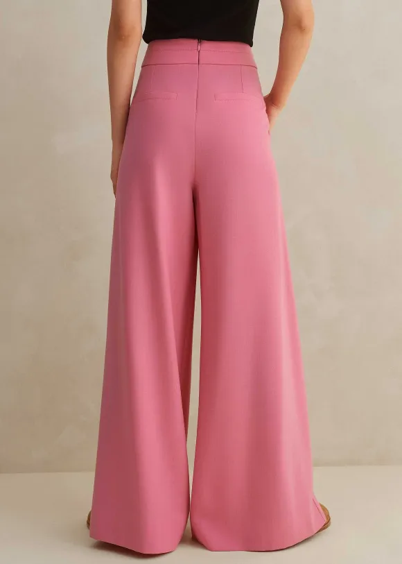 Pleated Ultra Wide-Leg Trouser