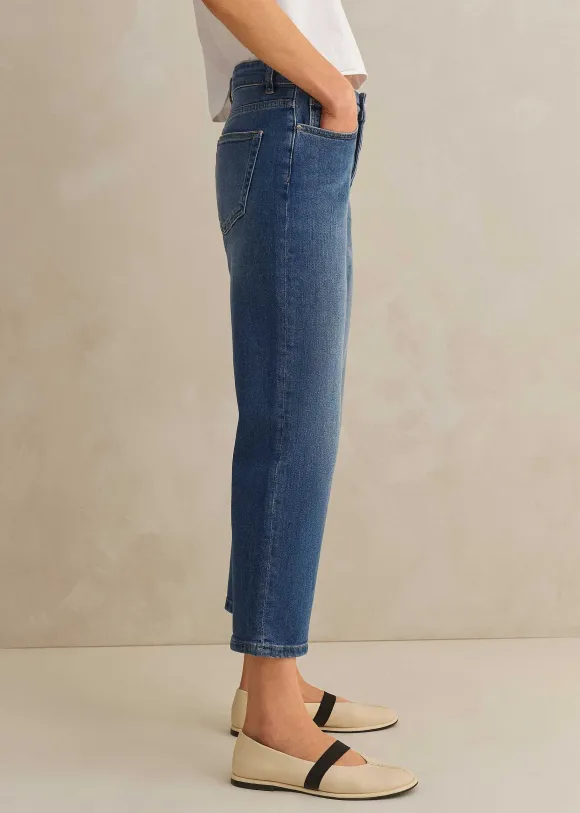 Short Authentic Slim Crop Jean