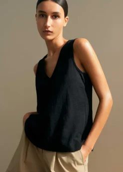 Slub V-Neck Swing Vest