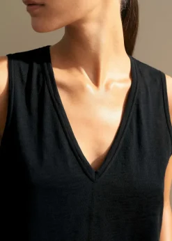 Slub V-Neck Swing Vest