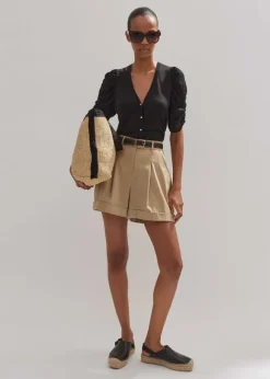 Tailored Summer Short