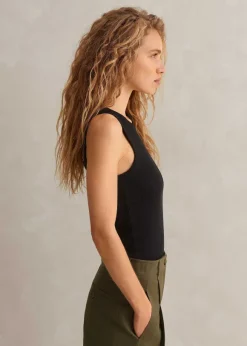 Ultimate Crew Neck Vest