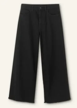 Wide-Leg Ankle-Length Jean