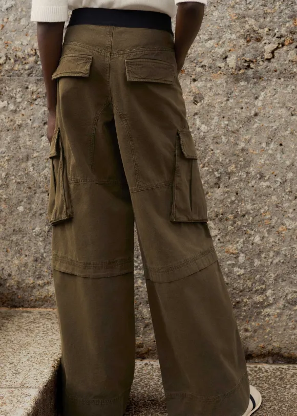 Wide-Leg Cargo Trouser